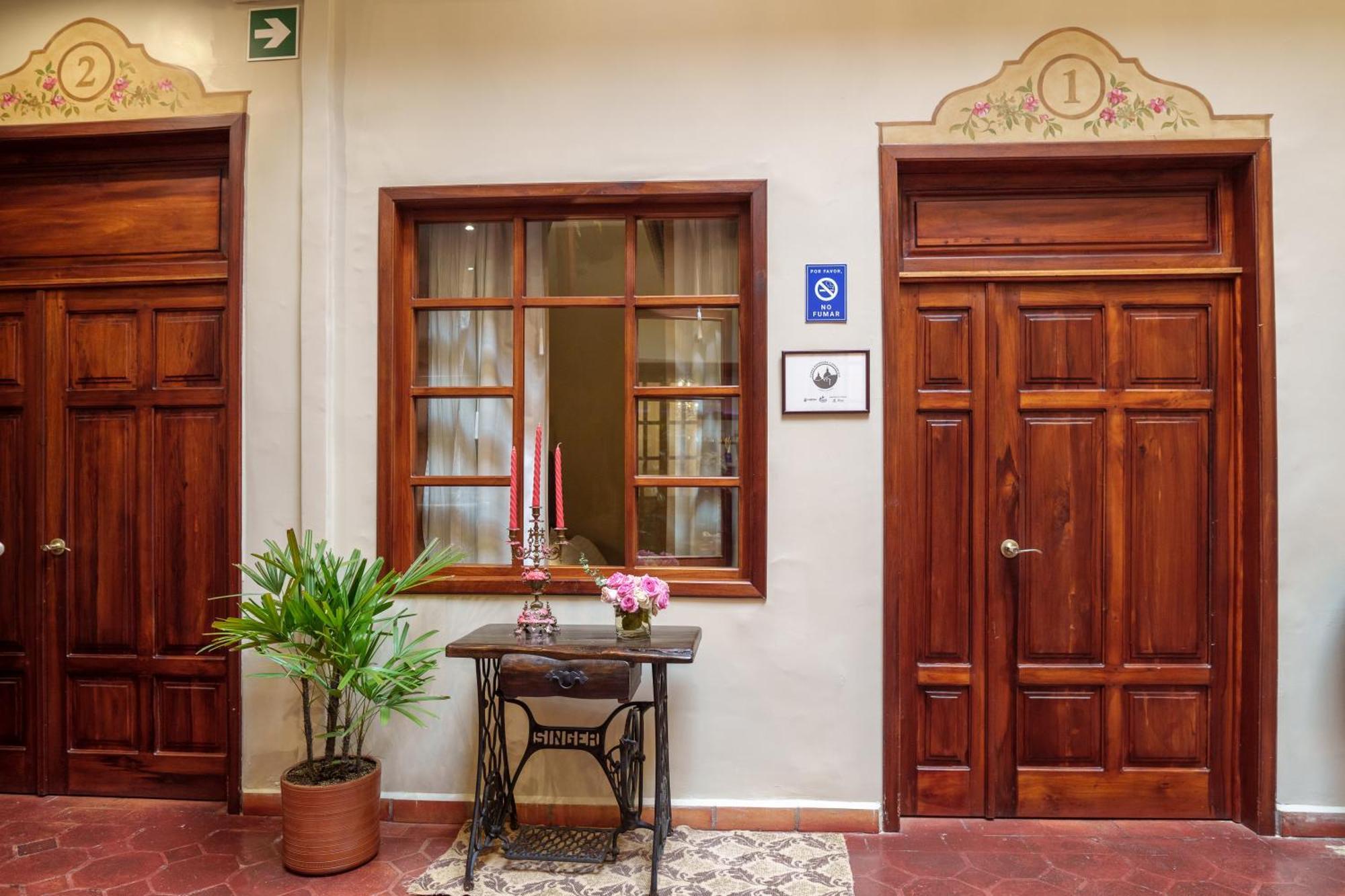 Santa Lucia House - Forum Куенка Екстериор снимка