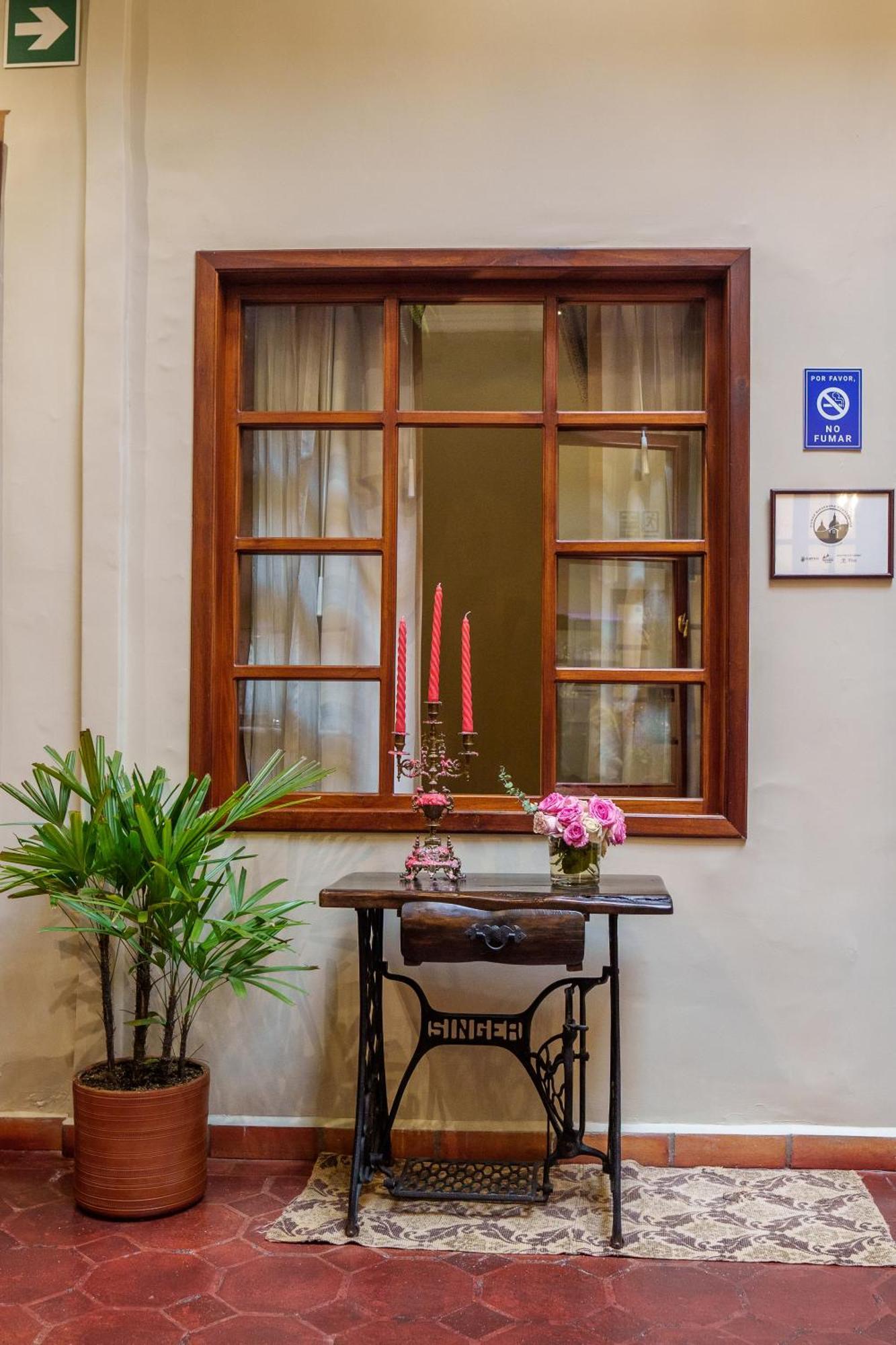 Santa Lucia House - Forum Куенка Екстериор снимка